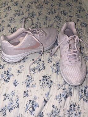 Nike Women's Pale Pink Mesh Trainer Sneakers